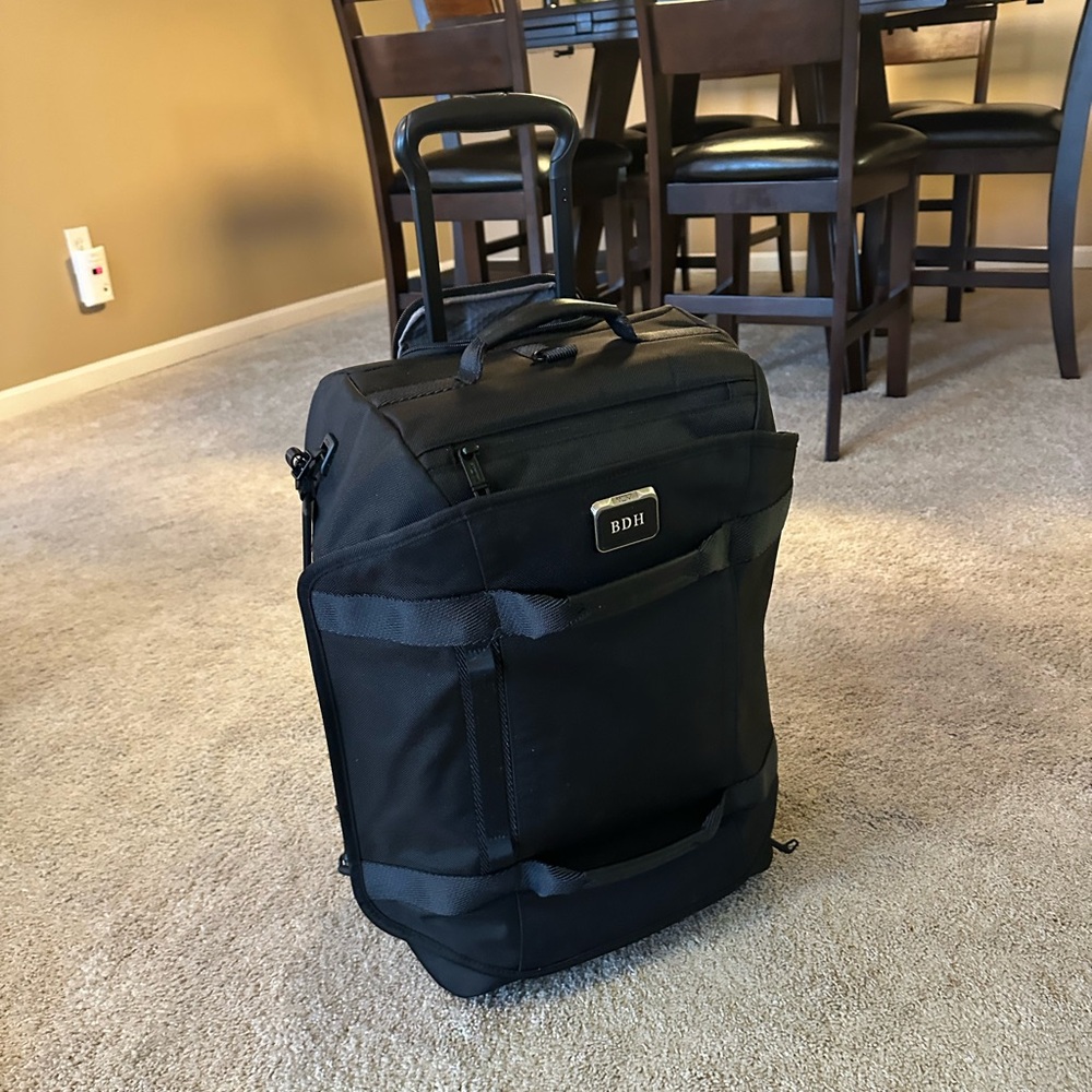Tumi International 2 Wheeled Duffel Backpack Carry-On (Black)